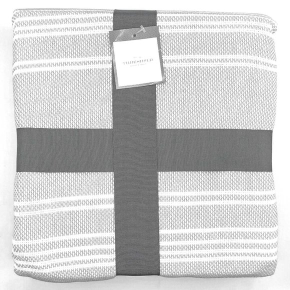 NWT Threshold Stripe Cotton Bed Blanket Grey White - Picture 3 of 8